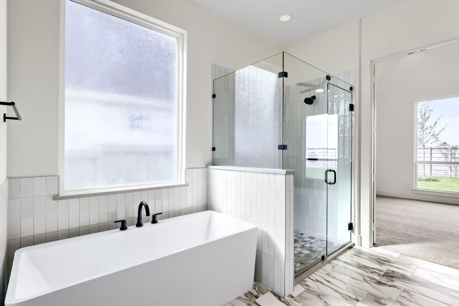2204 Atlas - Primary Bathroom