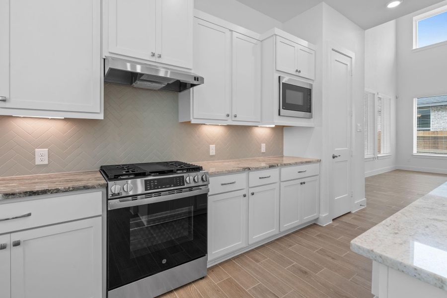 Furnished interior view inside a new home in Attwater, Waller (Image 9).