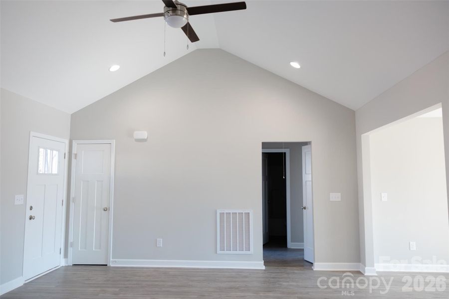 Spacious, unfurnished interior of a new home in , York (Image 20).