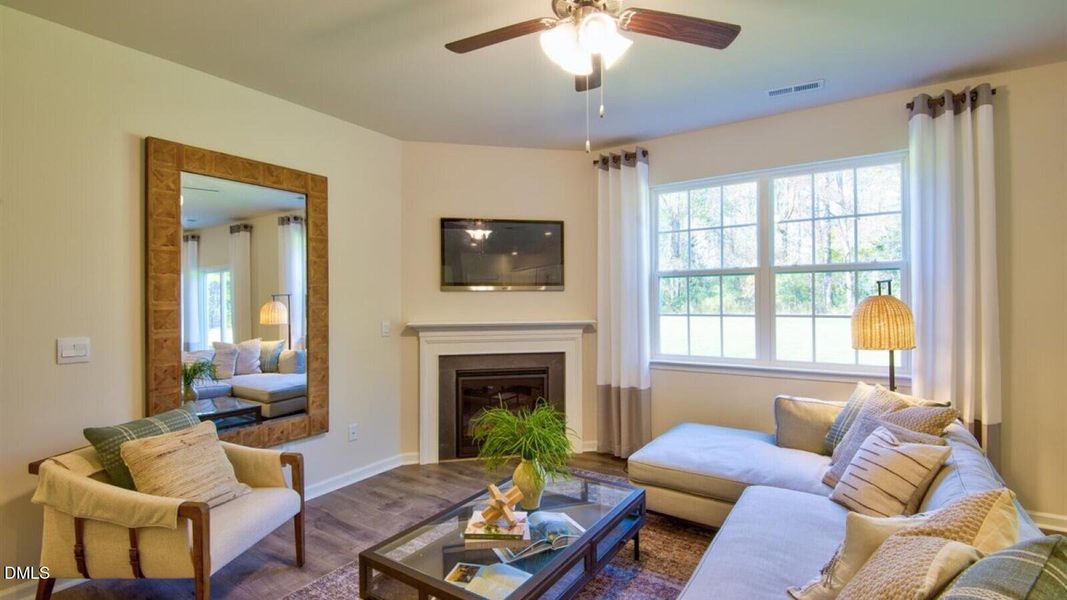 18-Living Area-Resized