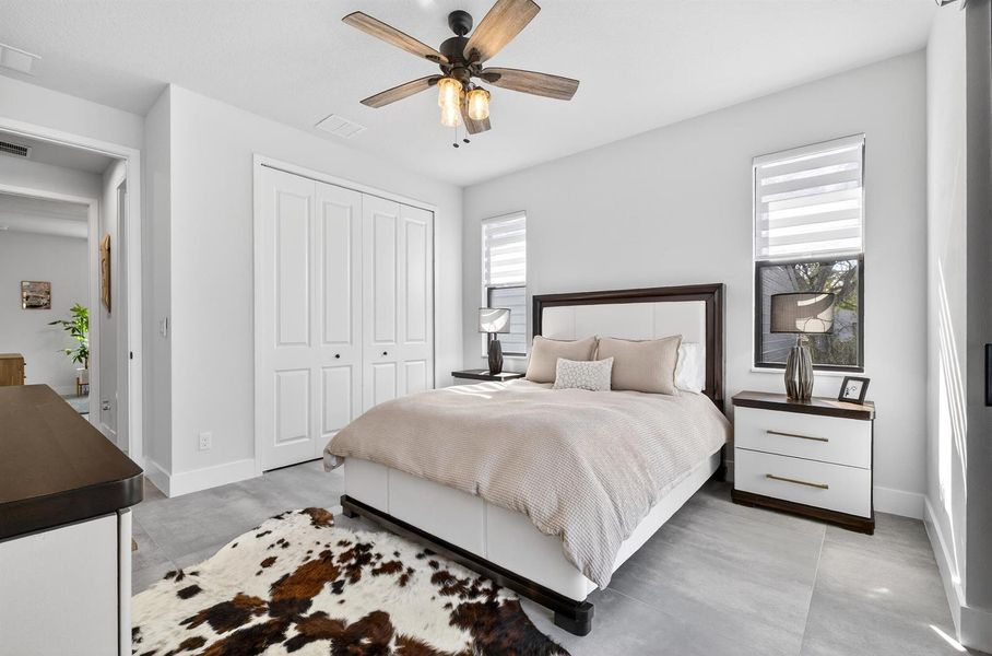 Bedroom 2 (2)