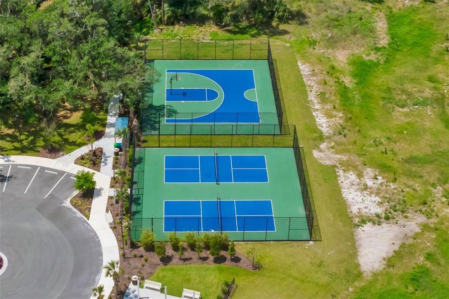 Community amenities in , Parrish (Image 45).