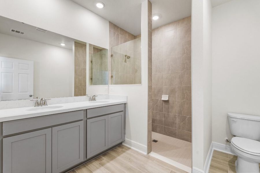 Furnished interior view inside a new home in Natureview, Freeport (Image 18).