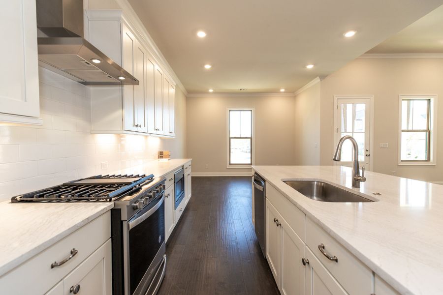 Hampton Home Design Kitchen