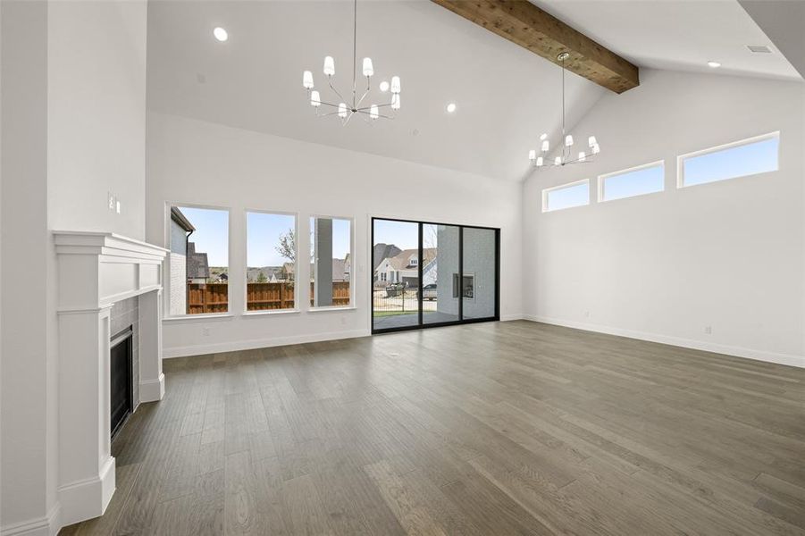 Spacious, unfurnished interior of a new home in Walsh Ranch 60', Fort Worth (Image 23). Spacious, unfurnished interior of a new home in Walsh Ranch 60', Fort Worth (Image 23).
