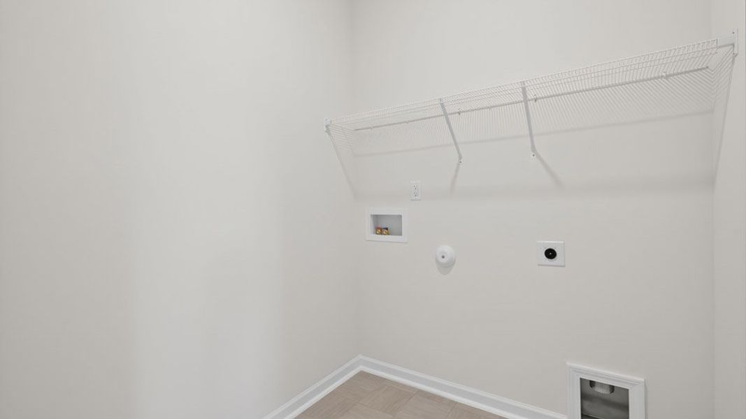 Spacious, unfurnished interior of a new home in Mason Ridge, Spring Lake (Image 30).