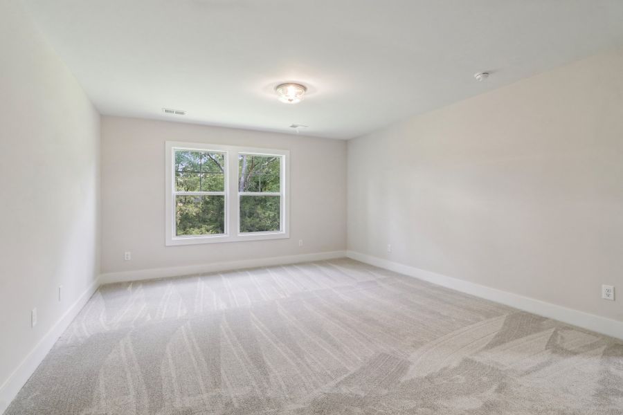 Representative unfurnished interior of a home built from the Collin II by Great Southern Homes in Cross Creek Golf Club, Seneca (Image 27). Representative unfurnished interior of a home built from the Collin II by Great Southern Homes in Cross Creek Golf Club, Seneca (Image 27).