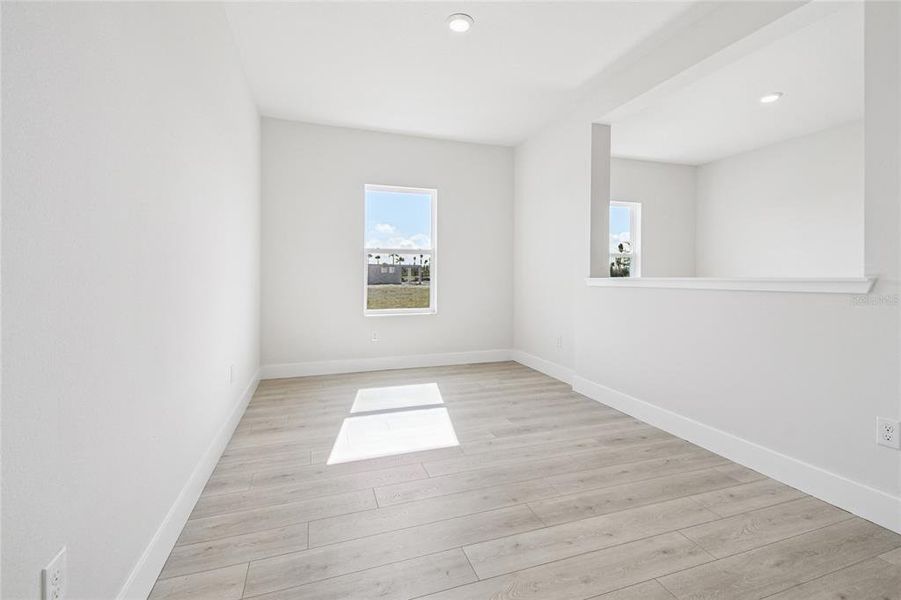 Spacious, unfurnished interior of a new home in Waterset Tradition Series, Apollo Beach (Image 18). Spacious, unfurnished interior of a new home in Waterset Tradition Series, Apollo Beach (Image 18).