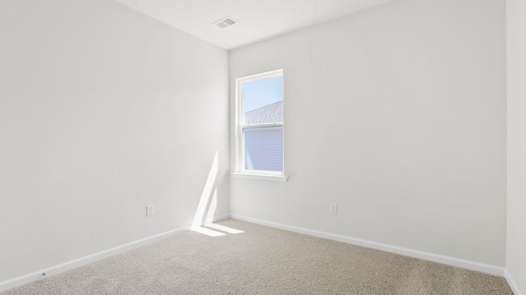 Spacious, unfurnished interior of a new home in Hunters Ridge, Woodruff (Image 19).