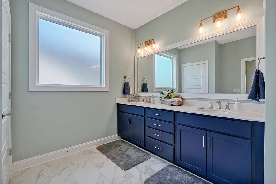 Cooper's Bay, Master Bathroom