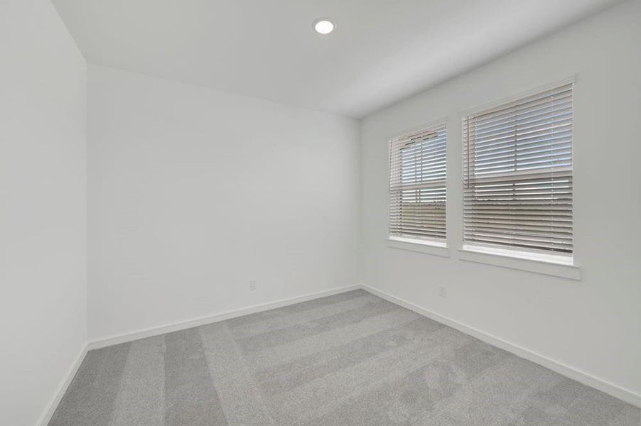 Spacious, unfurnished interior of a new home in Sundance Cove, Crosby (Image 33).