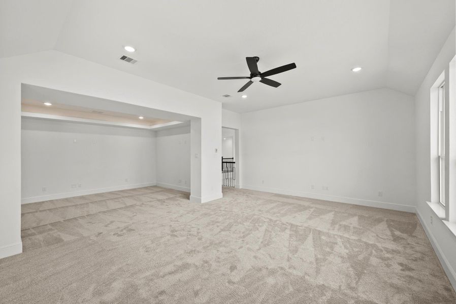 Spacious, unfurnished interior of a new home in Dunham Pointe, Cypress (Image 20).