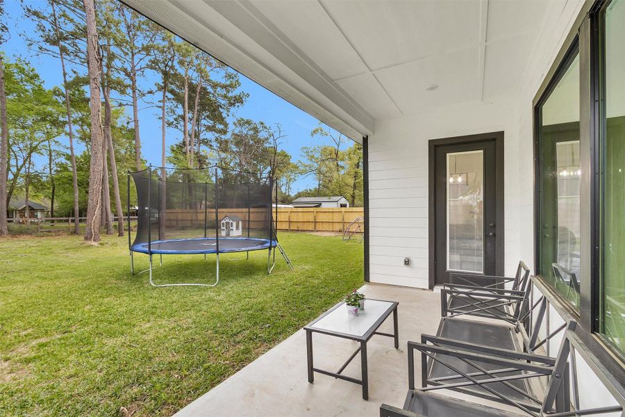 Exterior details and patio area of a home in , Magnolia (Image 27).