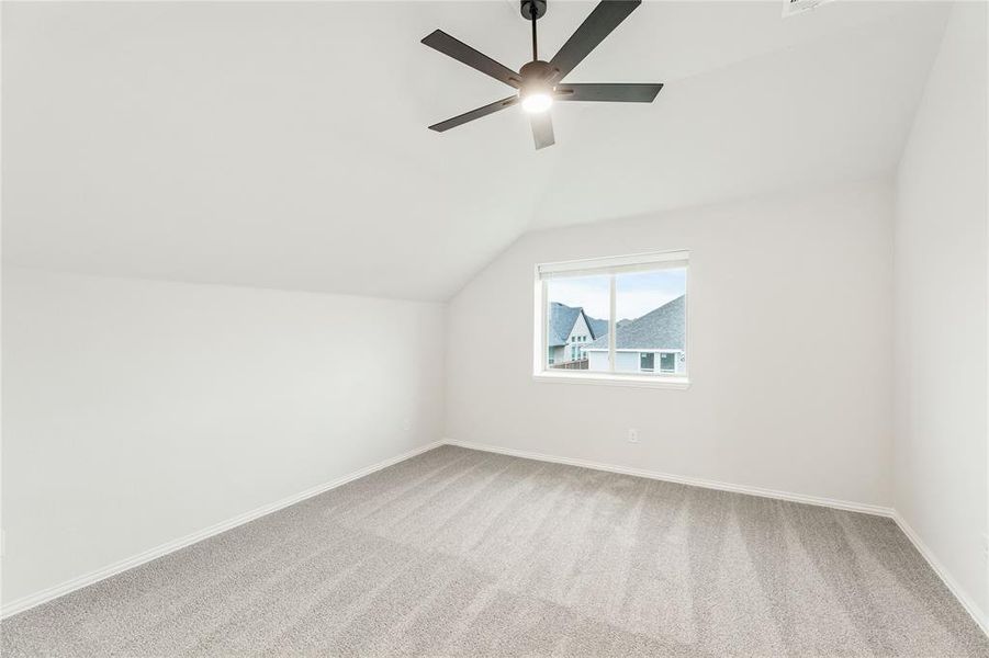 Spacious, unfurnished interior of a new home in Waterscape Classic 50s, Royse City (Image 35). Spacious, unfurnished interior of a new home in Waterscape Classic 50s, Royse City (Image 35).