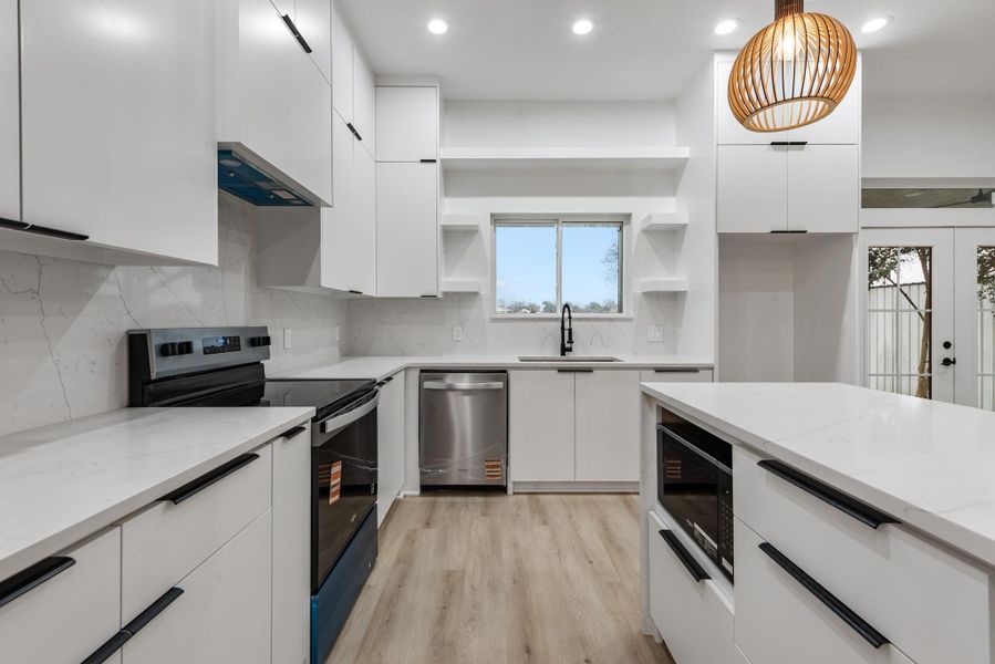 Furnished interior view inside a new home in , Anderson (Image 8).