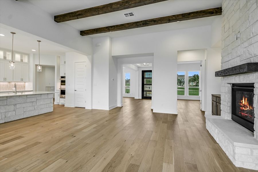 Representative unfurnished interior of a home built from the Santa Barbara II by Giddens Homes in Scofield Farms Estates, Georgetown (Image 159).