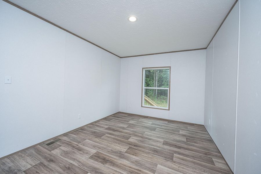 Spacious, unfurnished interior of a new home in , Cottageville (Image 64).