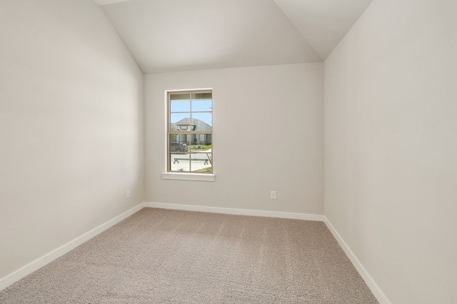 Spacious, unfurnished interior of a new home in Prairie Winds, Hutto (Image 24).