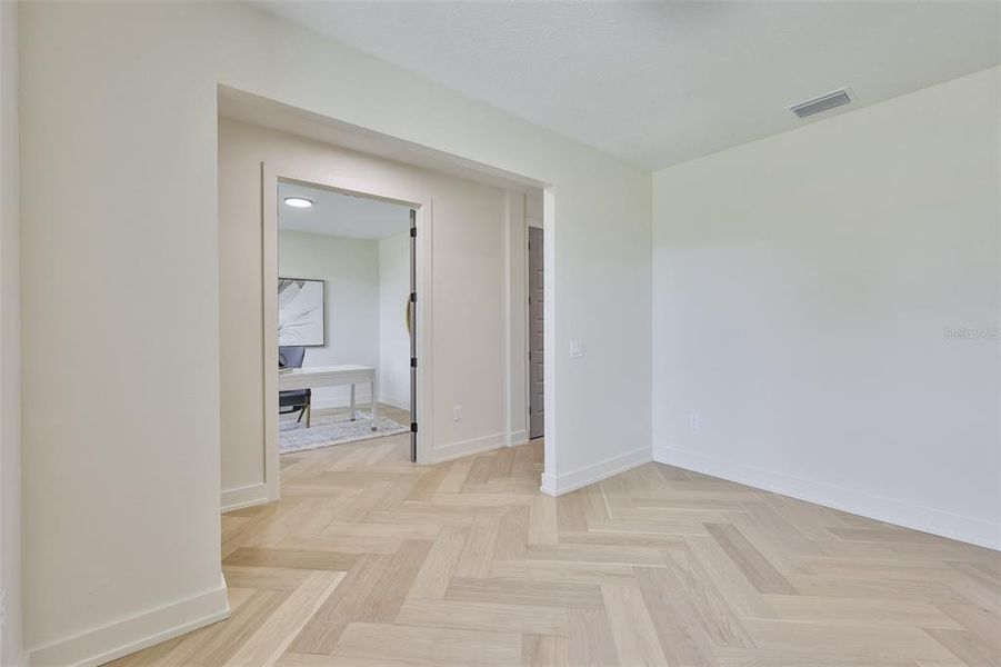 Spacious, unfurnished interior of a new home in , Tampa (Image 58). Spacious, unfurnished interior of a new home in , Tampa (Image 58).