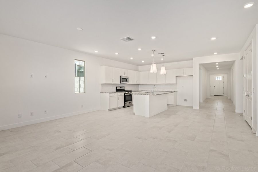 Spacious, unfurnished interior of a new home in Teravalis, Buckeye (Image 6).
