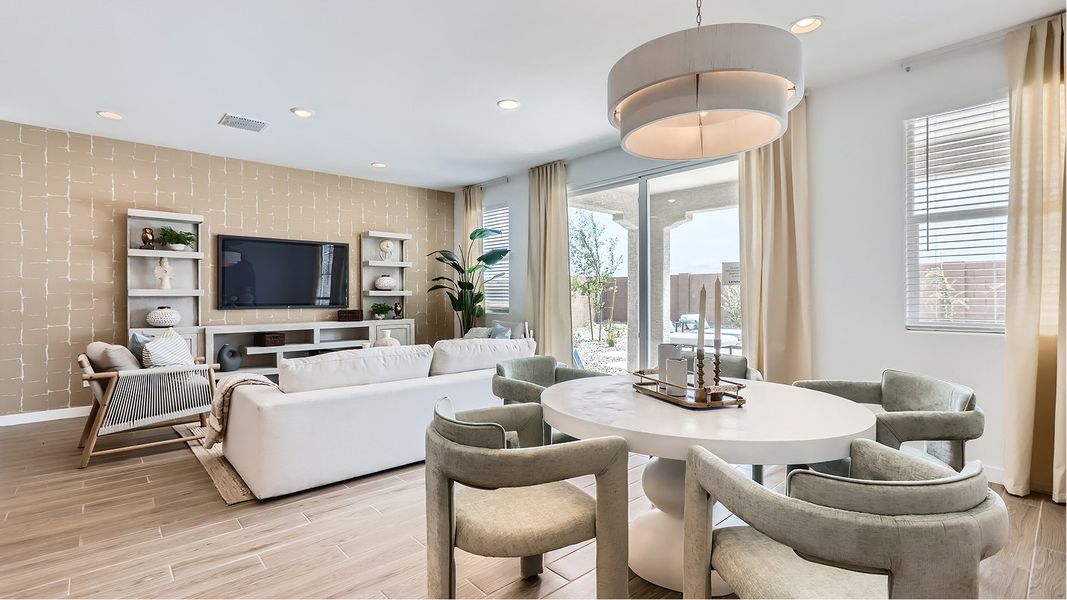 4022 Sage Dining 1of2 F1