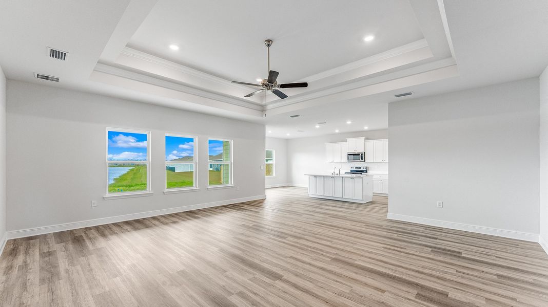 Spacious, unfurnished interior of a new home in Hodges Bayou Plantation, Panama City (Image 27).