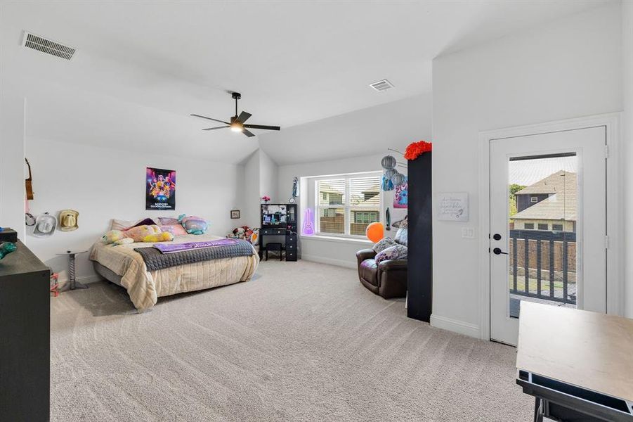 Furnished interior view inside a new home in , Prosper (Image 18).