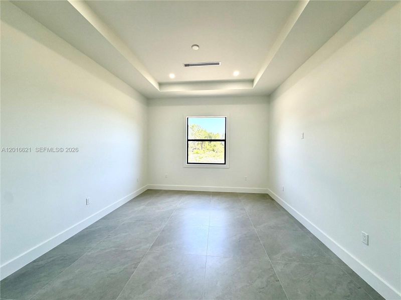 Spacious, unfurnished interior of a new home in , Naples (Image 22). Spacious, unfurnished interior of a new home in , Naples (Image 22).