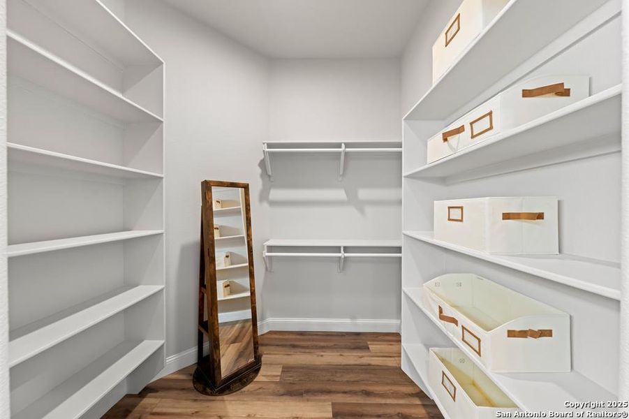 Furnished interior view inside a new home in , Kerrville (Image 4).