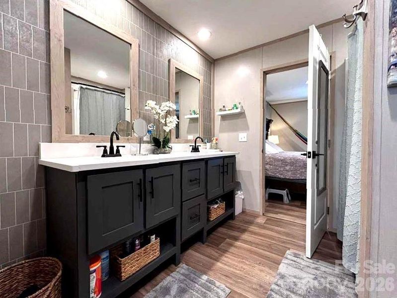 Furnished interior view inside a new home in , Blackstock (Image 17).