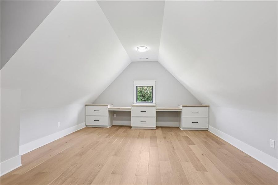 Spacious, unfurnished interior of a new home in , Braselton (Image 123).