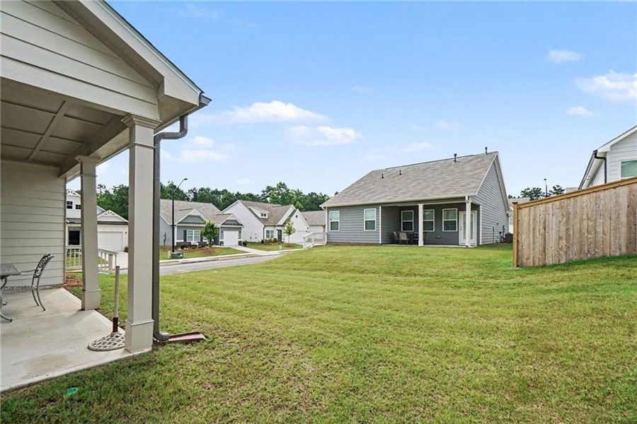 Exterior details and patio area of a home in Villages at Cedar Hill, Dallas (Image 3).