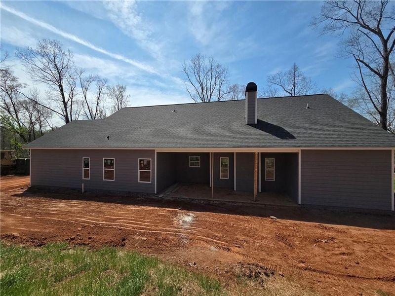 Exterior details and patio area of a home in , Dallas (Image 3).