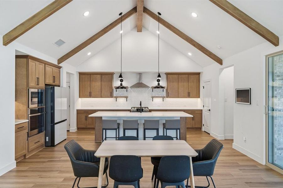 Furnished interior view inside a new home in Monterra, Fate (Image 31).