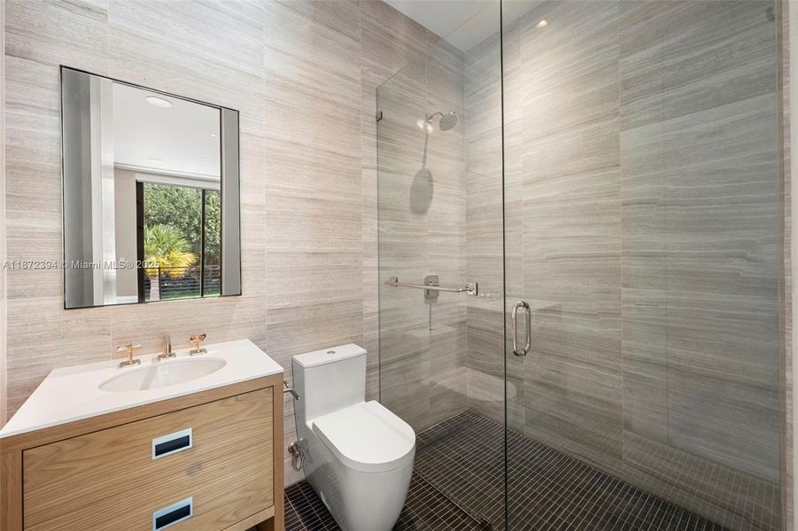 Furnished interior view inside a new home in , Coral Gables (Image 54).