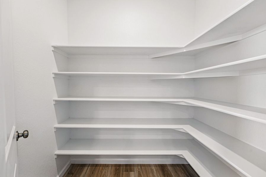 Image 28 representing the The Castlewood by Taylor Morrison in Parterre Landmark Collection, Thornton, CO.