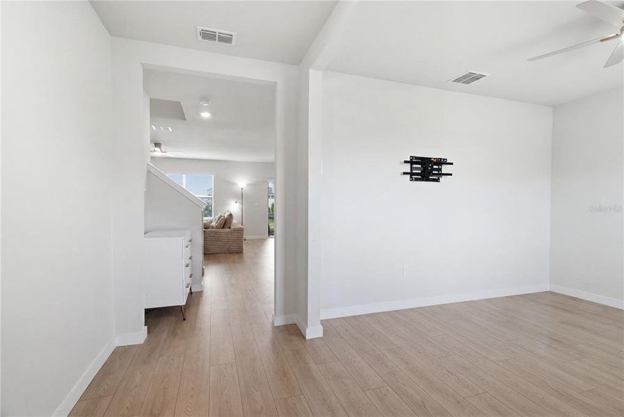 Spacious, unfurnished interior of a new home in Star Farms at Lakewood Ranch, Lakewood Ranch (Image 54). Spacious, unfurnished interior of a new home in Star Farms at Lakewood Ranch, Lakewood Ranch (Image 54).