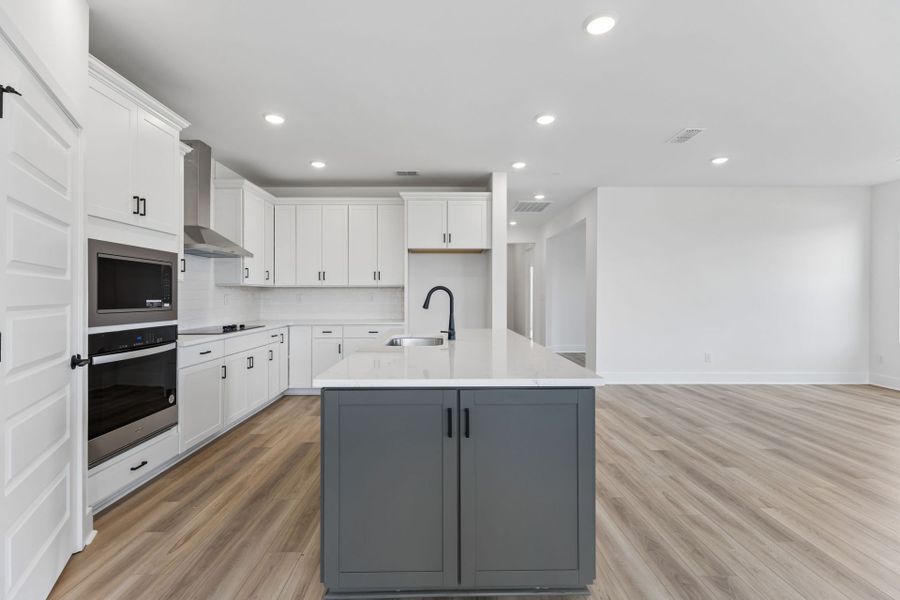 Furnished interior view inside a new home in Glenview Farms, Murfreesboro (Image 12).