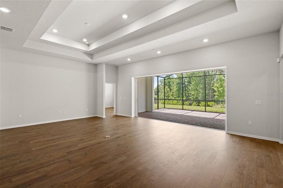 Spacious, unfurnished interior of a new home in , Winter Garden (Image 22). Spacious, unfurnished interior of a new home in , Winter Garden (Image 22).