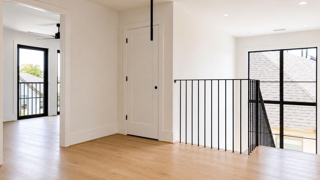 Spacious, unfurnished interior of a new home in , Houston (Image 22).