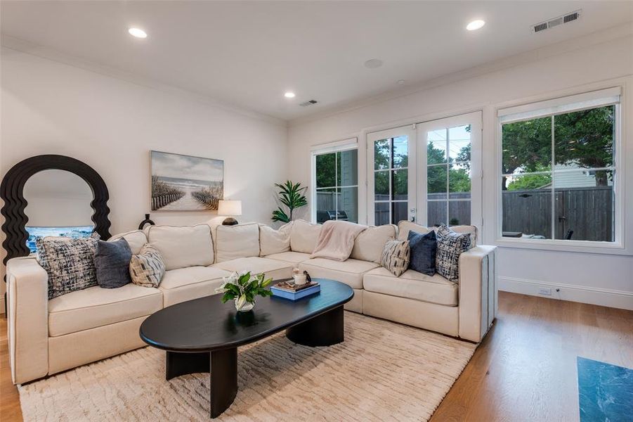 Furnished interior view inside a new home in , Dallas (Image 19). Furnished interior view inside a new home in , Dallas (Image 19).