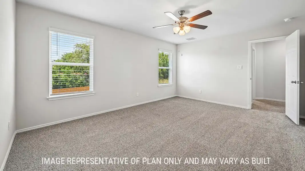 Representative unfurnished interior of a home built from the Madison by D.R. Horton in Wildwood Estates, Nolanville (Image 20).