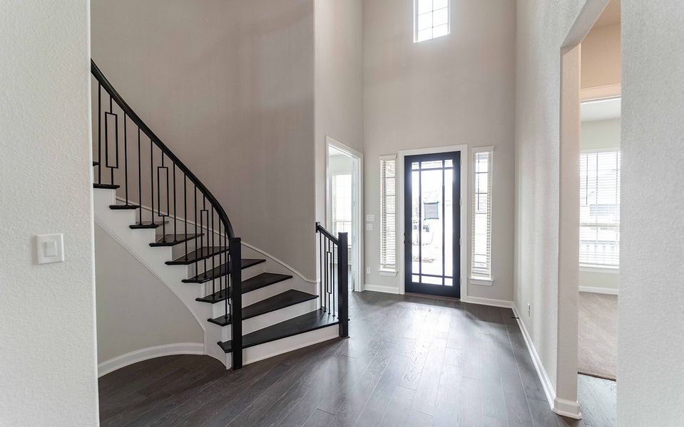 Spacious, unfurnished interior of a new home in Heath Golf & Yacht Club, Heath (Image 14). Spacious, unfurnished interior of a new home in Heath Golf & Yacht Club, Heath (Image 14).