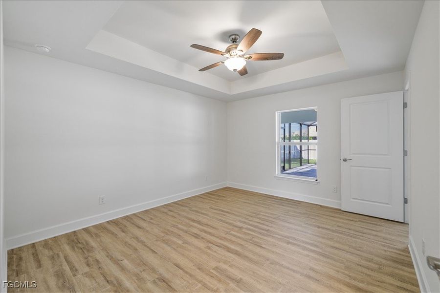 Spacious, unfurnished interior of a new home in Cape Coral, Cape Coral (Image 29).
