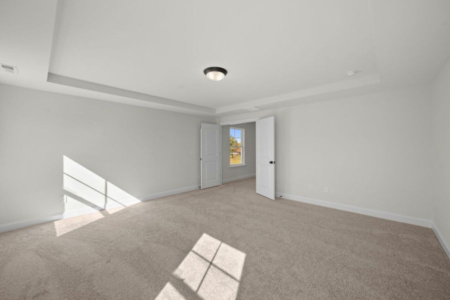 Spacious, unfurnished interior of a new home in Pisgah Park, Kernersville (Image 39).