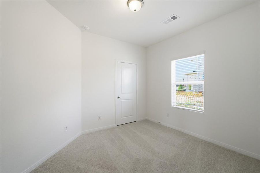 Spacious, unfurnished interior of a new home in Westridge, McKinney (Image 17).