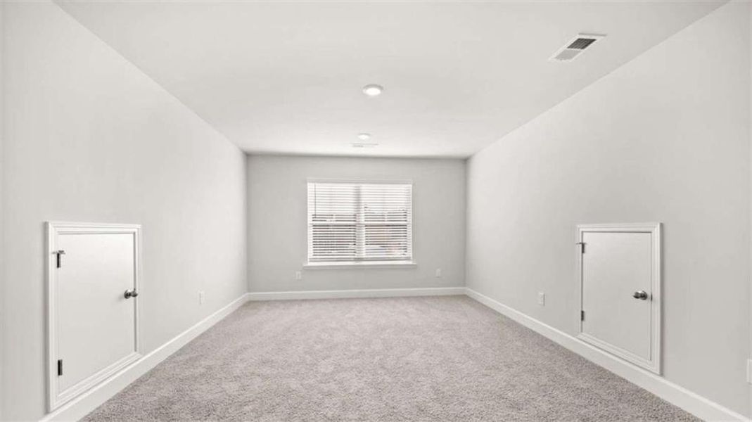 Spacious, unfurnished interior of a new home in Evergreen Crossing, Locust Grove (Image 16).