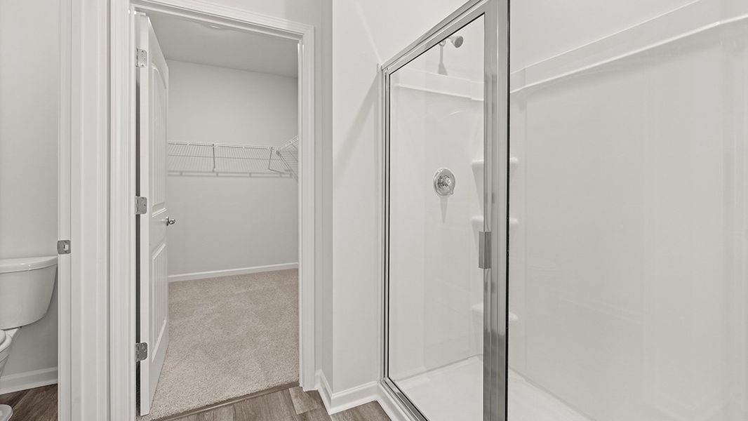 Spacious, unfurnished interior of a new home in South Wind, Union City (Image 22).