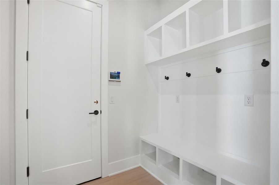 Spacious, unfurnished interior of a new home in , Tampa (Image 61).