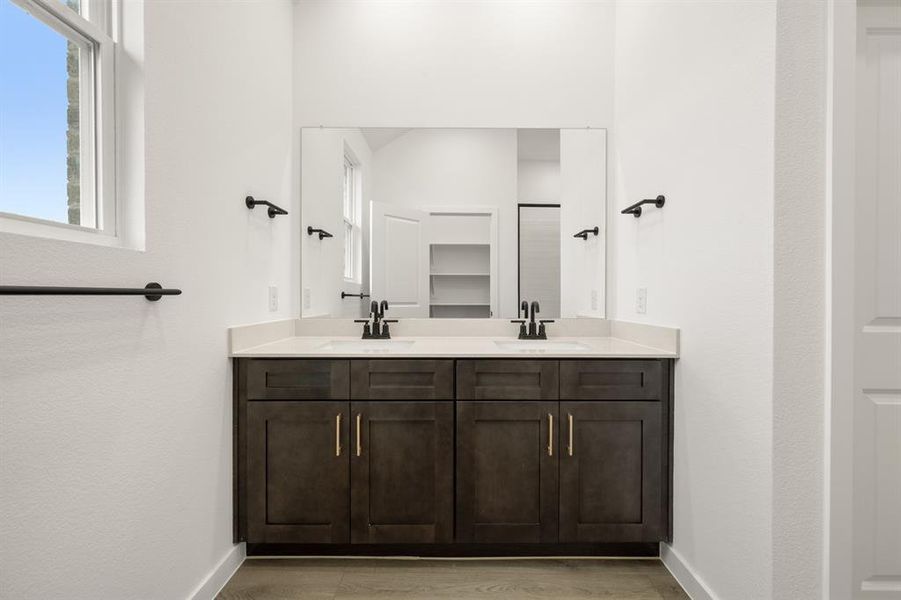 704 Tyronza- Primary Suite-4 704 Tyronza- Primary Suite-4